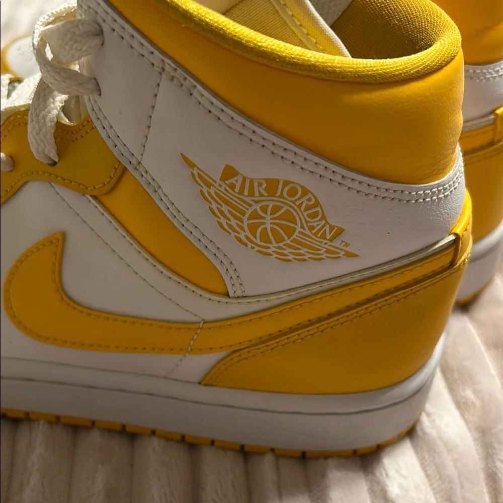 Air Jordan Yellow and White High-Top Sneakers size 8 GUC.